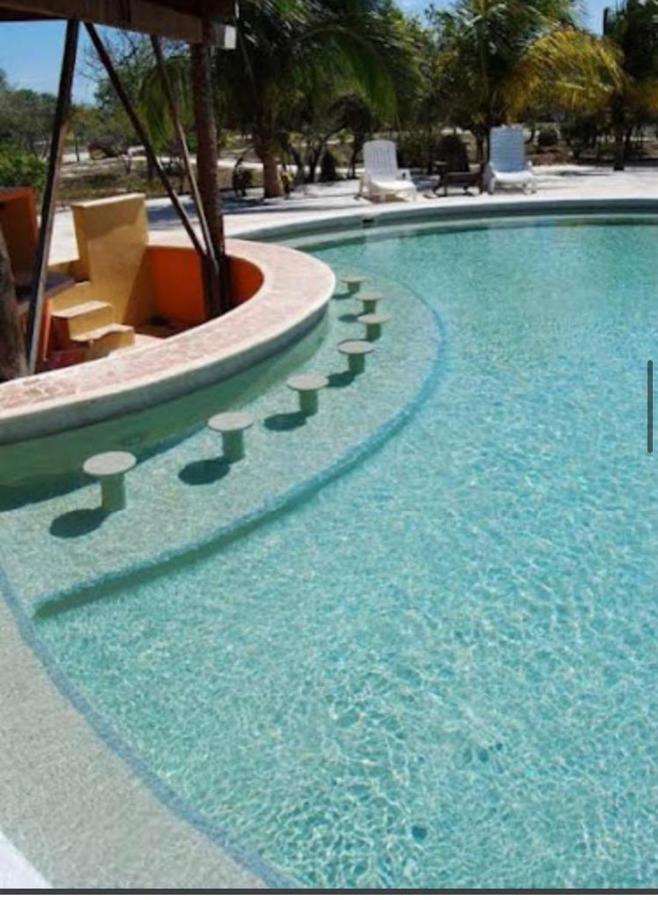 Beachfront Apartment With Swimming Pool. One Bedroom Селестун Екстериор снимка